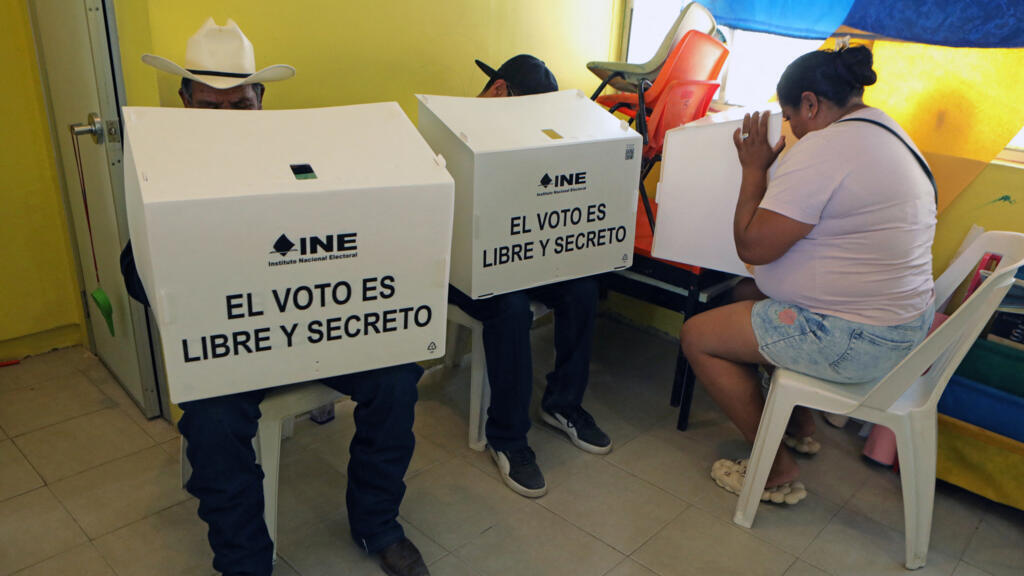 México culmina unas inéditas elecciones judiciales marcadas por críticas y desconocimiento de candidatos