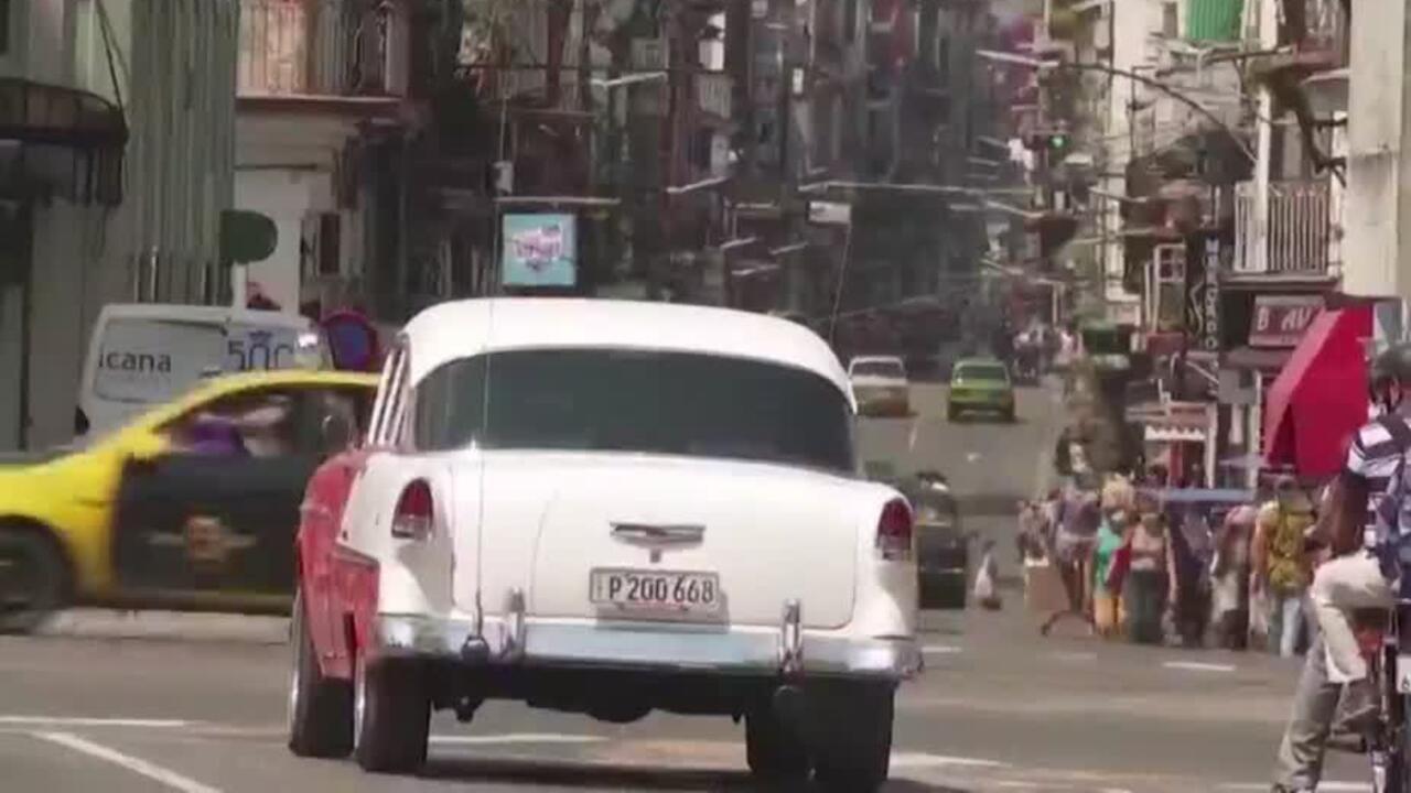 Estados Unidos extiende el embargo a Cuba un año más