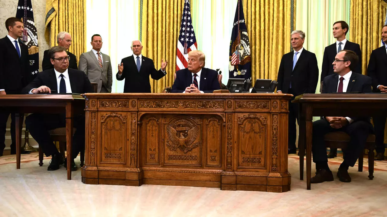 Trump announces historic accord between former foes Serbia, Kosovo - France  24