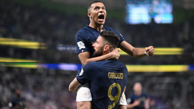 سجل مبابي هدفين ومنح تمريرة حاسمة لجيرو ليقود فرنسا للفوز على بولندا وبلوغ ربع نهائي مونديال قطر 2022.