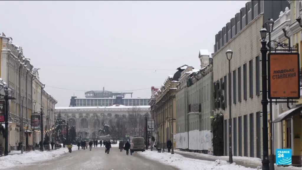 Ukrainians brave winter cold as Russia targets energy infrastructure