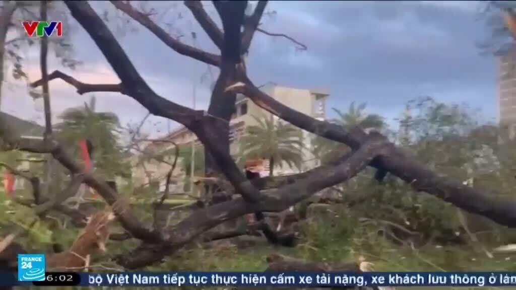 بعدما أودى بحياة 188 شخصا على الأقل في الفلبين.. الإعصار كالمايغي يجتاح فيتنام