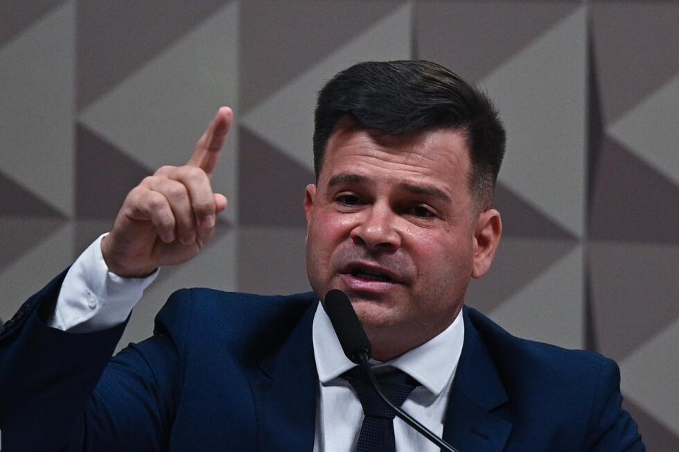 Silvinei Vasques, ex director general de la Policía Federal de Carreteras (PRF) de Brasil, Declara ante la Comisión Parlamentaria Mixta de Investigación por sus señalamientos por golpismo, el 20 de junio de 2023.