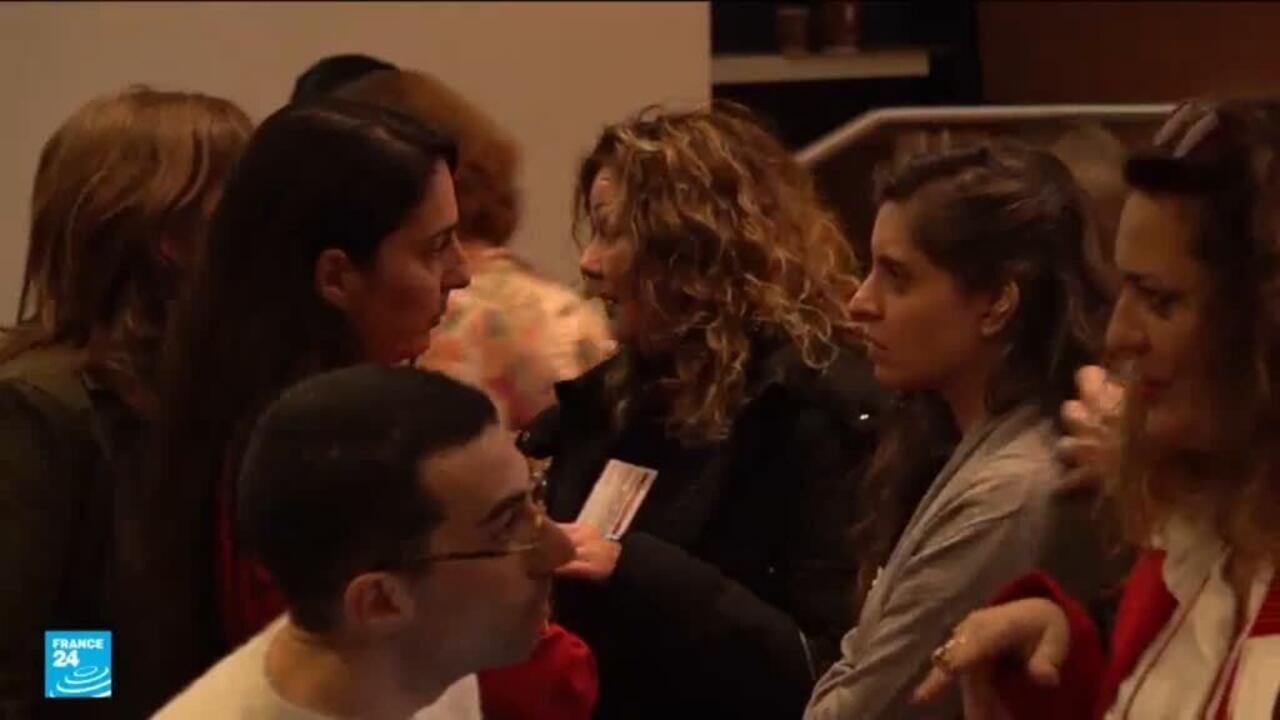 الفنانة تيفين تتعرض لموجة كراهية وتحرش لمشاركتها في نقاش عن تأنيث اللغة الفرنسية