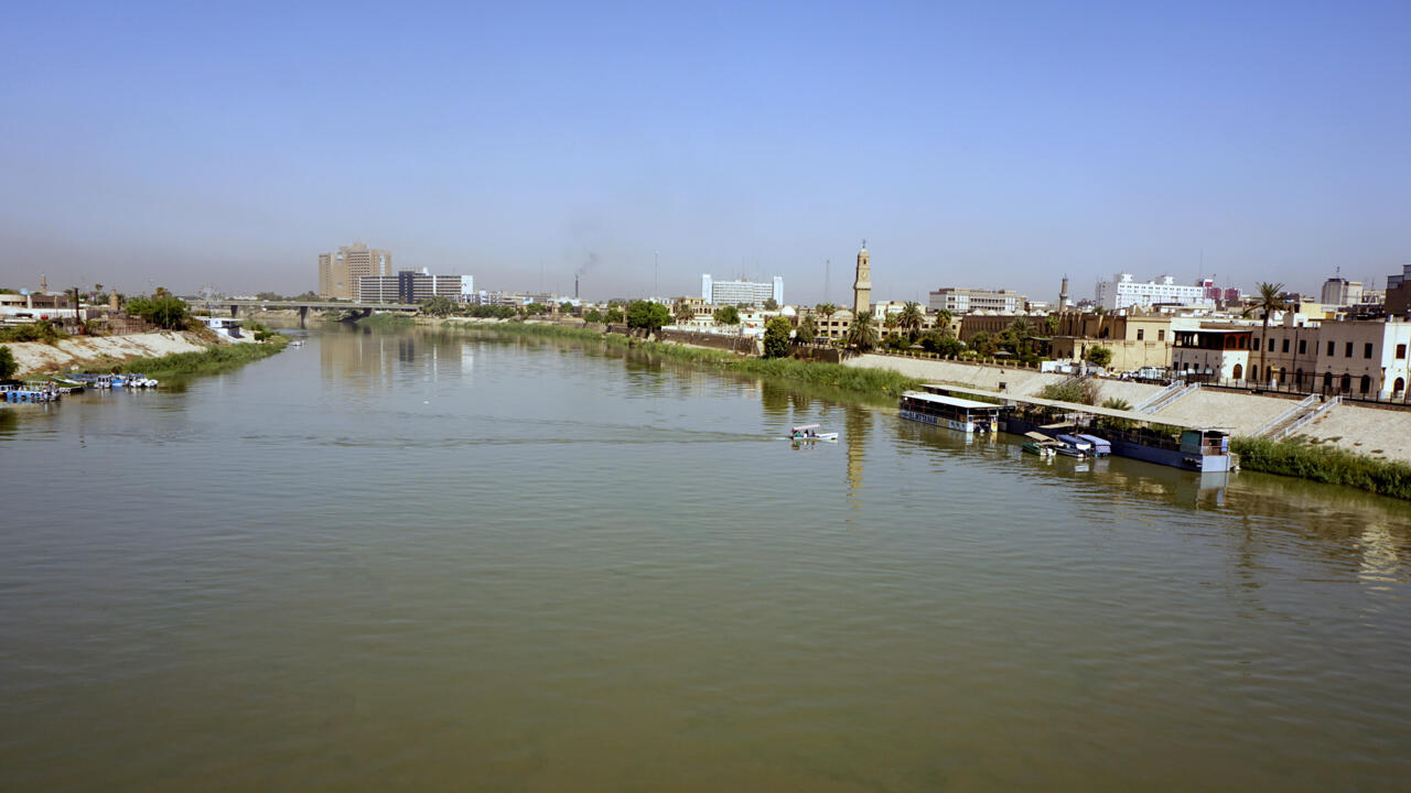 أربعة قتلى بينهم ضابطان في نزاع عشائري في بغداد (وزارة الداخلية)
