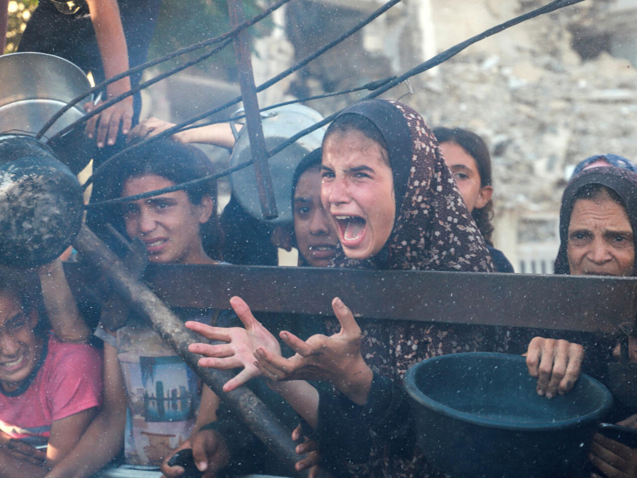 Casi 800 gazatíes han sido asesinados desde mayo mientras buscaban comida:  ONU