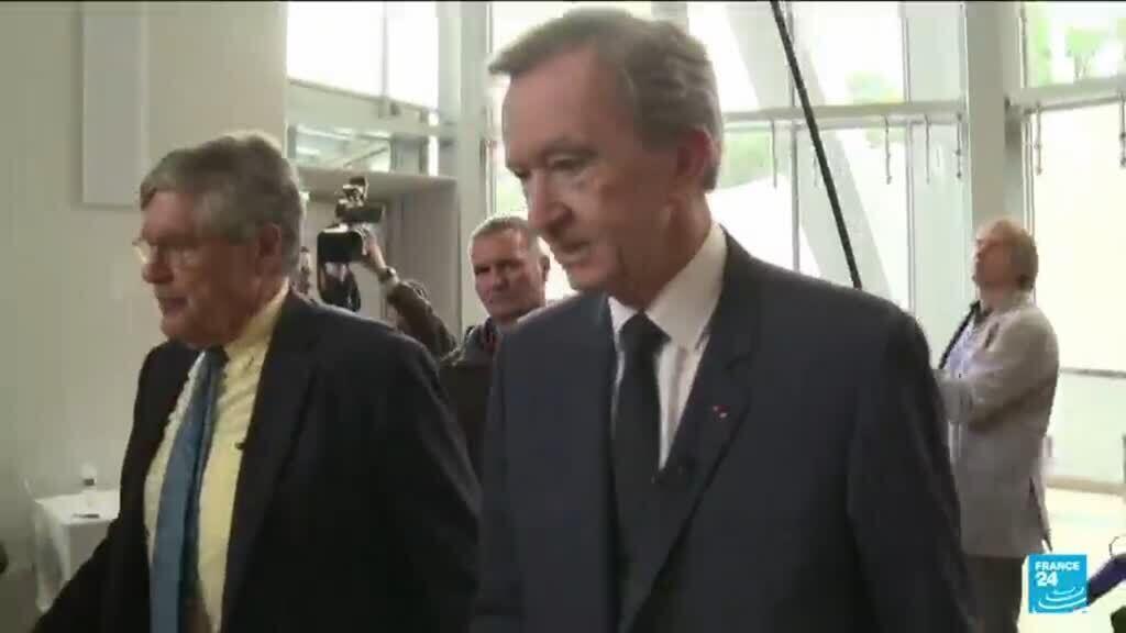 Billionaires' wealth hits new peak amid rising poverty, Oxfam says