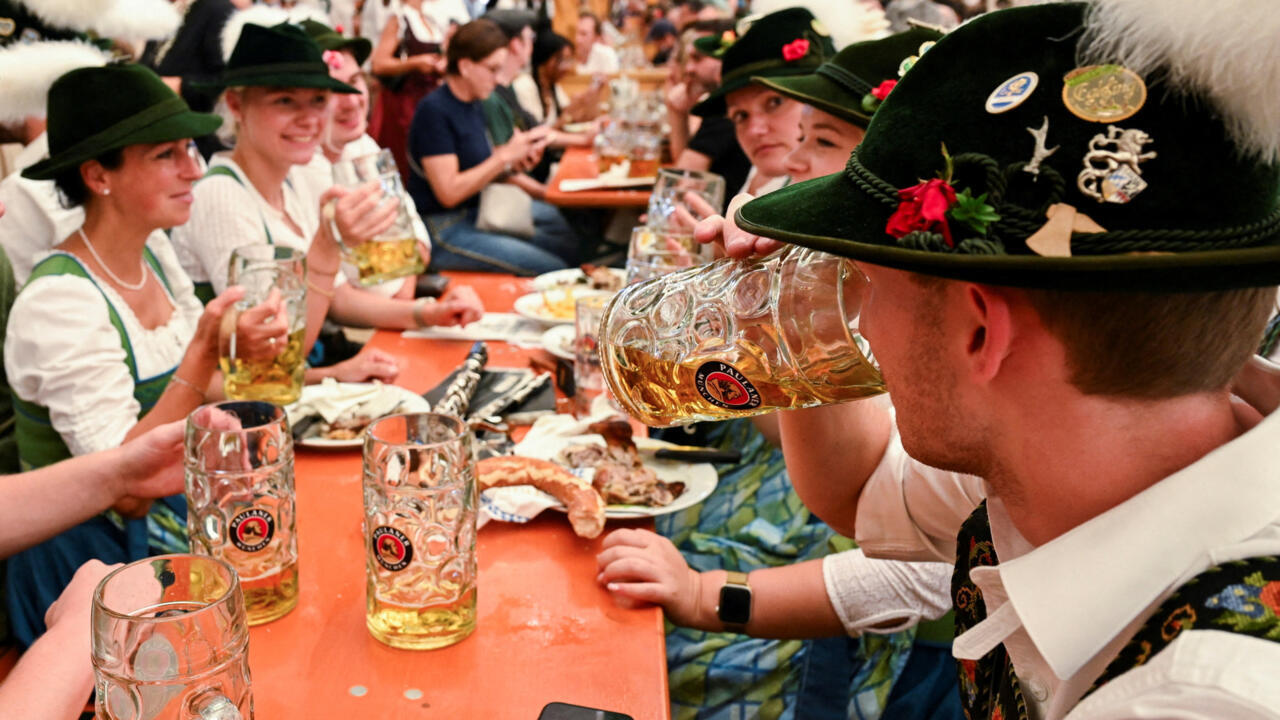 Oktoberfest: un trago de cerveza para olvidar la crisis en Alemania
