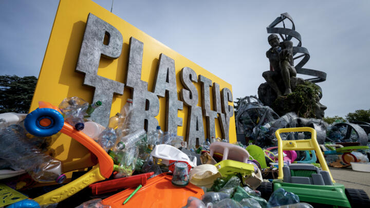 Benjamin Von Wong's artwork 'The Thinker's Burden' is being built up outside the United Nations during the negotiations.