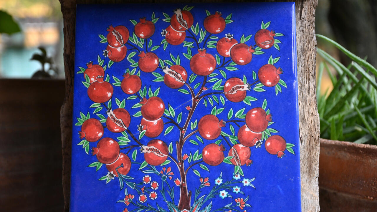 The Bright Side: Turkey rediscovers the art of vibrant Iznik