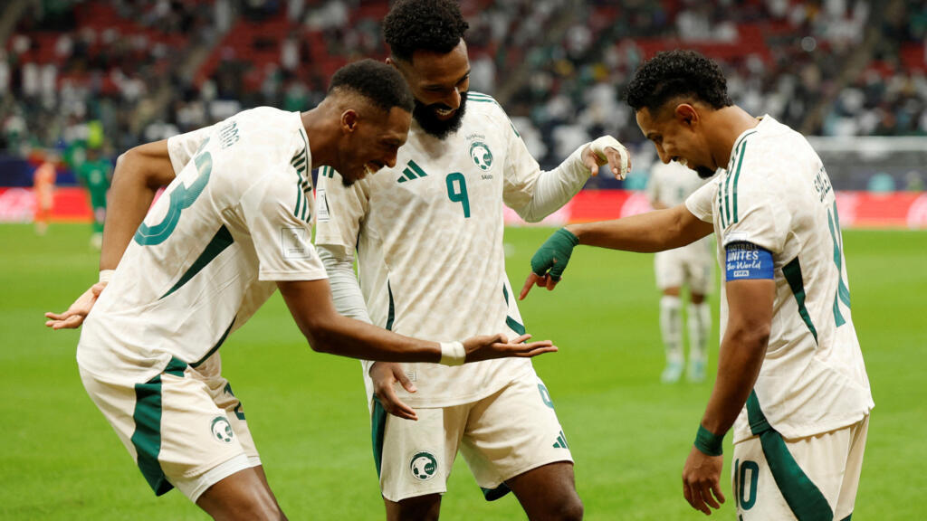 كأس العرب: السعودية أول المتأهلين إلى ربع النهائي والمغرب يكتفي بالتعادل مع عمان