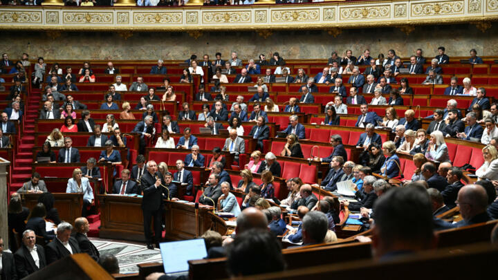 Le Premier ministre français François Bayrou s'exprime lors d'une séance de questions au gouvernement à l'Assemblée nationale, à Paris, le 24 juin 2025.