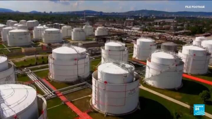 EU sets 2027 deadline to end Russian gas imports