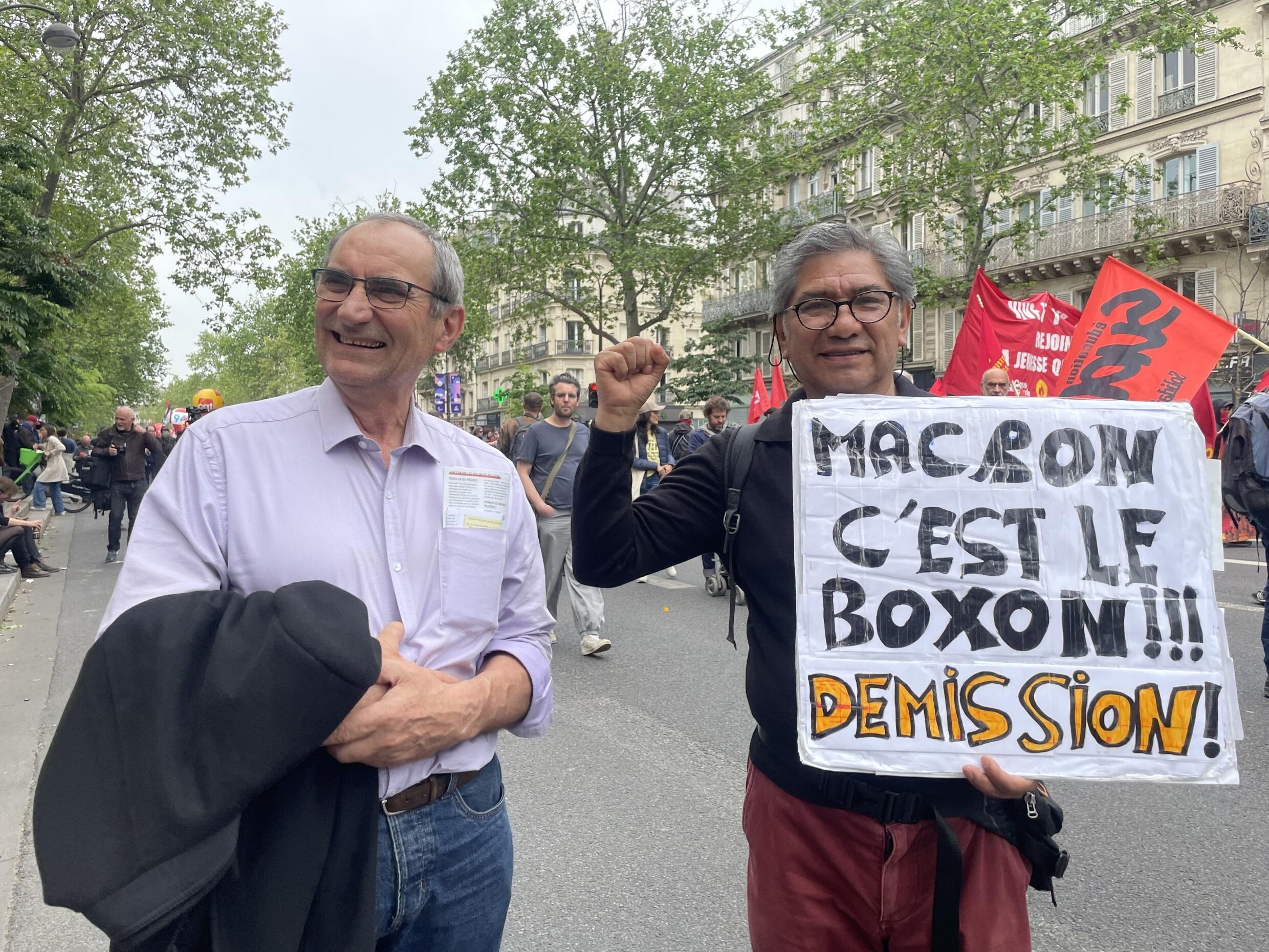 Luis, 66 ans, se mobilise pour le droit du travail lors de la manifestation du 1er-Mai, à Paris.