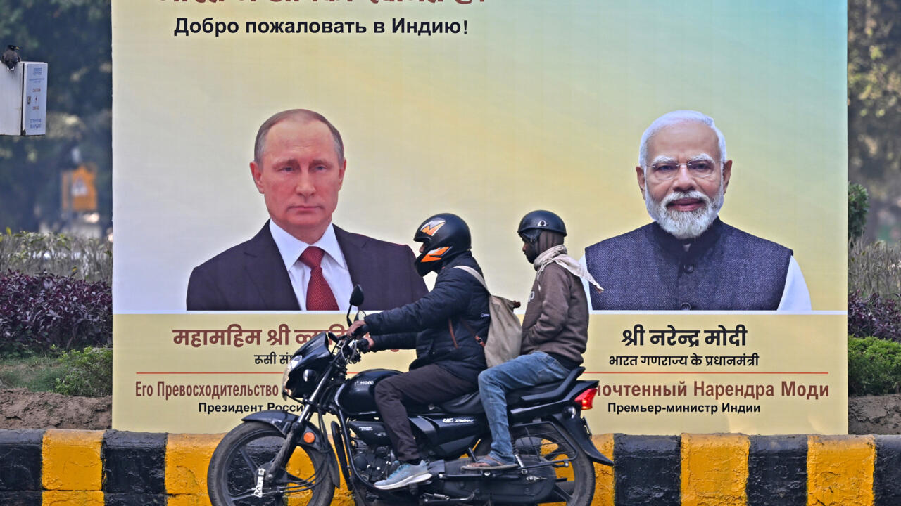 مودي وبوتين يعززان العلاقات بين البلدين بمواجهة الضغوط الأميركية