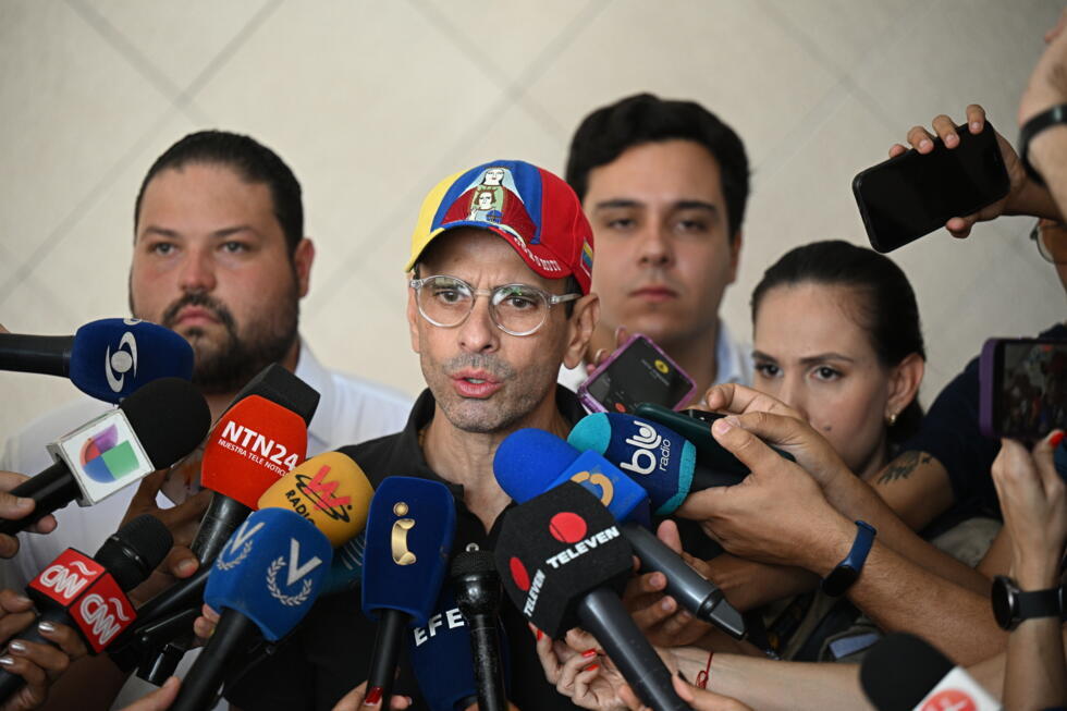Le candidat de l'opposition ayant choisi de participer aux élections au Venezuela Henrique Capriles, le 25 mai 2025 à Caracas