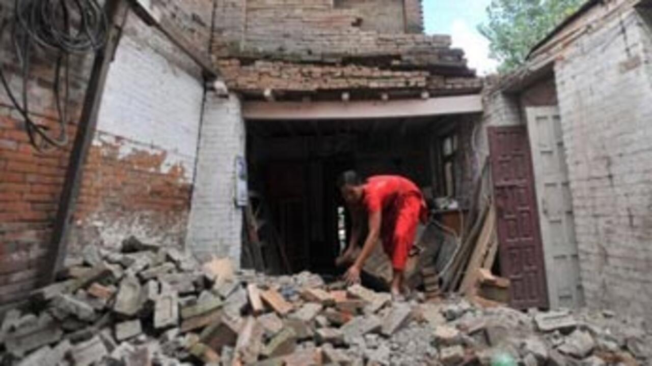 Un puissant séisme frappe le nordest de l'Inde, le Népal et le Tibet