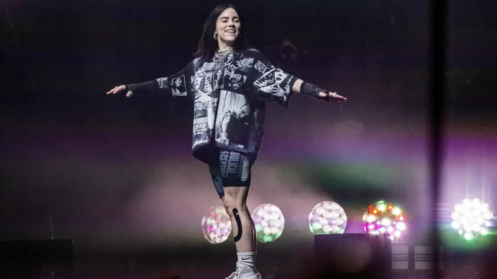 Billie Eilish to headline climate concert in Paris 🎵