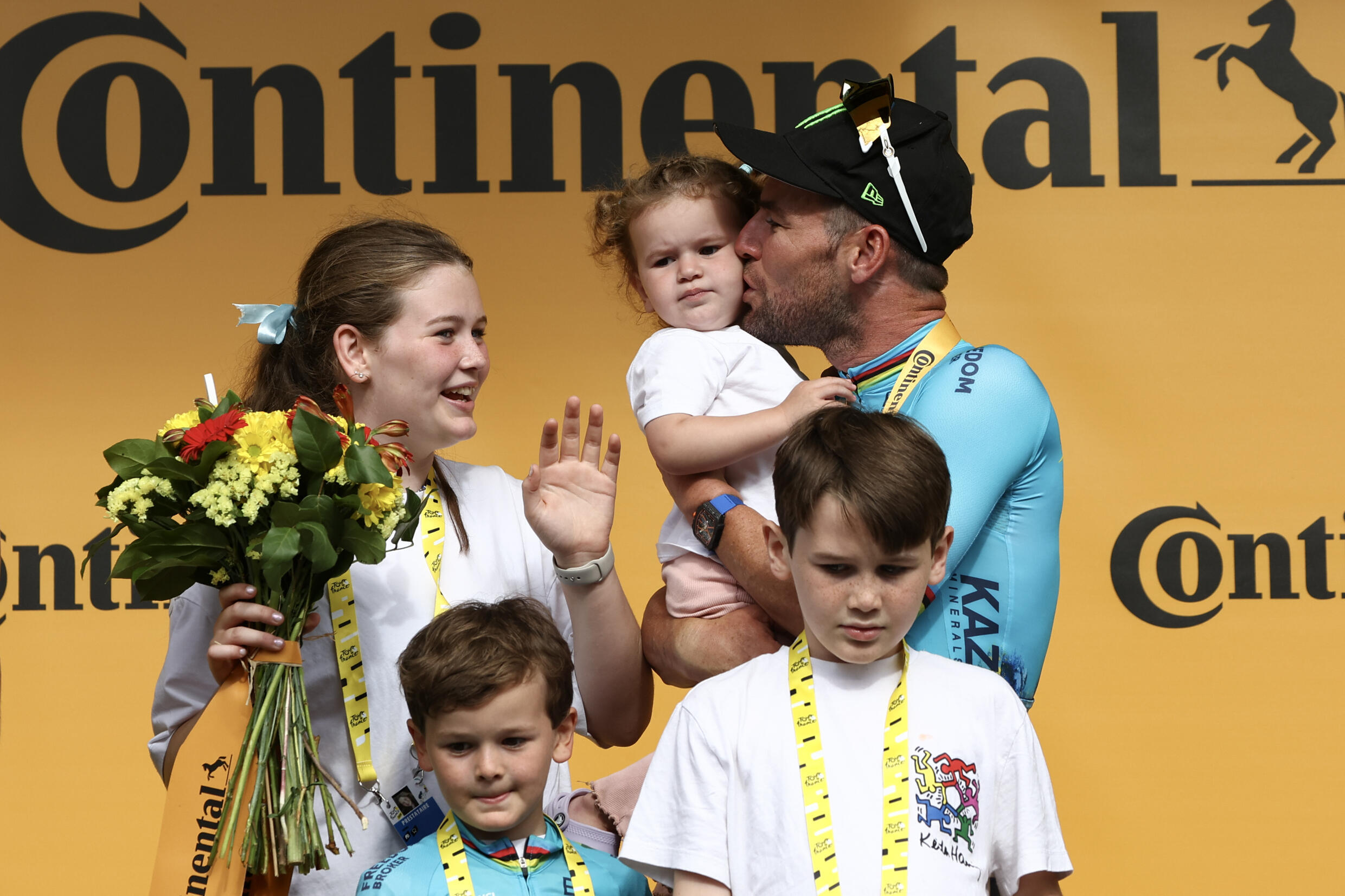 Cavendish breaks record for most Tour de France stage wins with his 35th victory