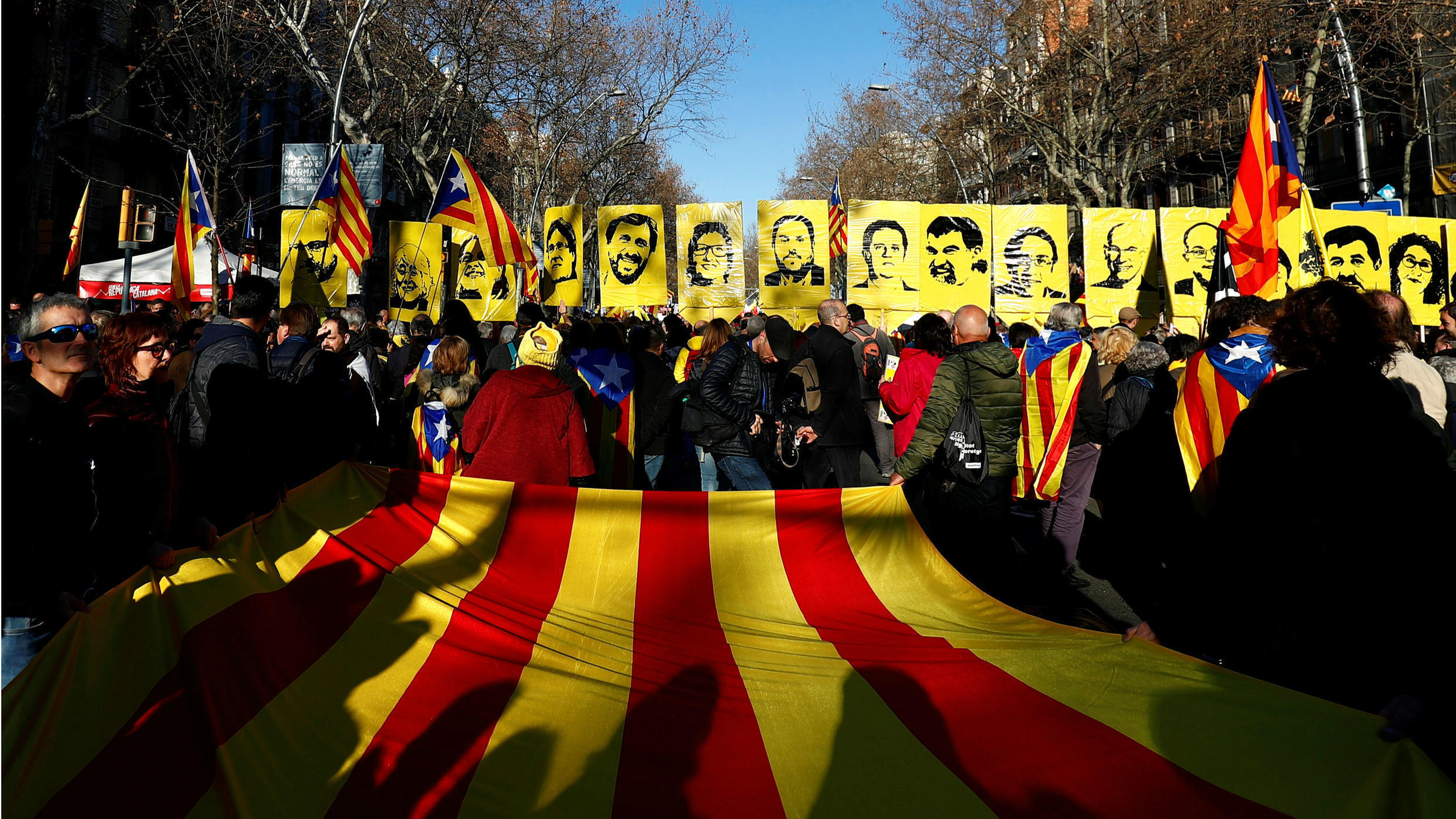 El soberanismo catalán grita ‘no’ al juicio contra los 12 líderes