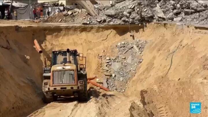 Gaza: Palestinian teams dig in search of the bodies of Israeli hostages