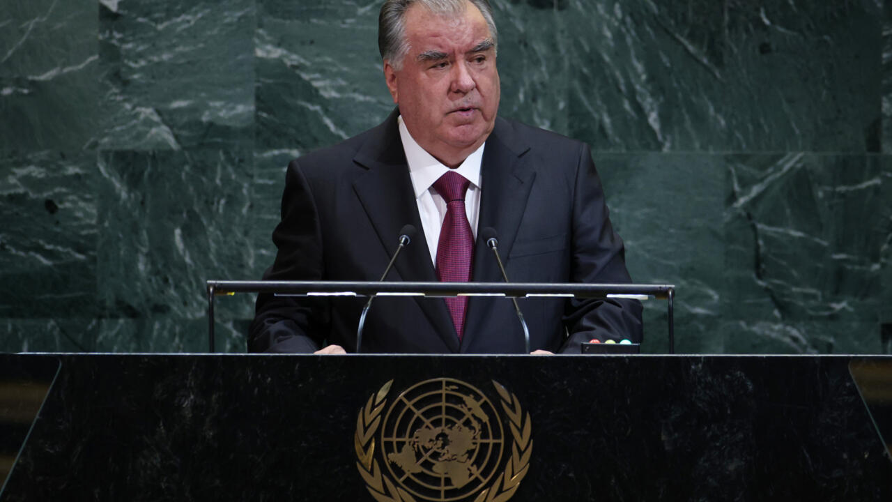 رئيس طاجيكستان لم يظهر منذ أسبوعين