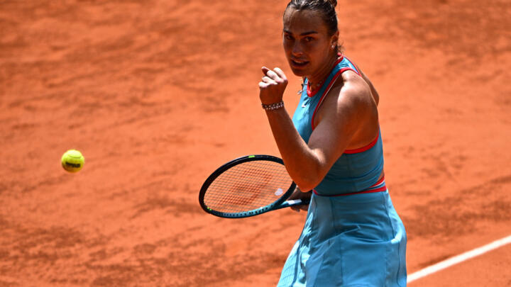 Aryna Sabalenka celebrates after beating Zheng Qinwen during their quarter-final women's singles match at the French Open tennis tournamentat the Roland-Garros Complex in Paris on June 3, 2025.
