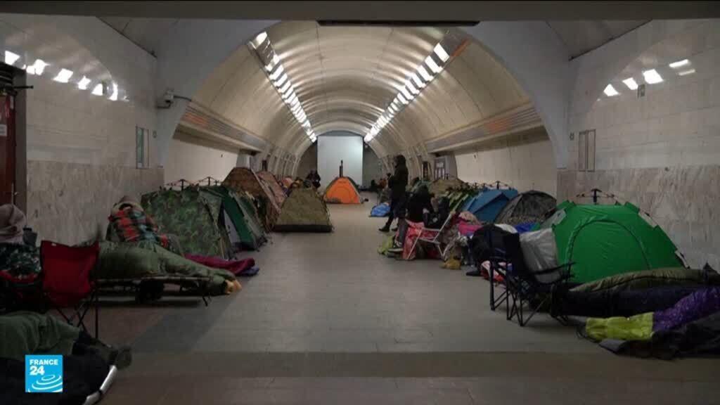 وسط طقس شديد البرودة ودرجات حرارة وصلت لـ 17 درجة تحت الصفر.. روسيا تستأنف قصف كييف