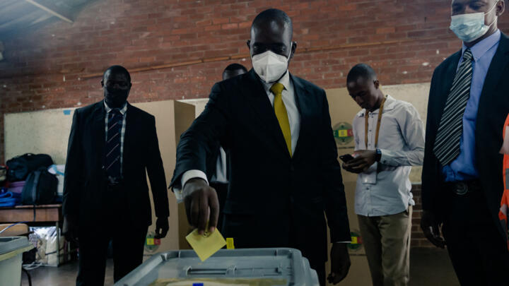Zimbabwean opposition leader Nelson Chamisa of the Citizens Coalition for Change (CCC) casts his ballot at Kuwadzana Primary School in Harare during by-elections held  in the country on March 26 2022.
