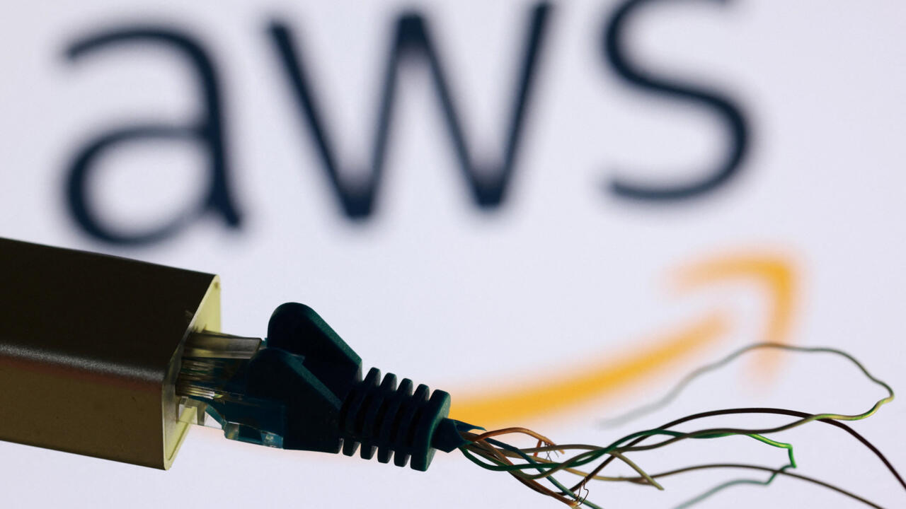 No fue un ataque: ¿qué ocasionó la falla global de Amazon Web Services?