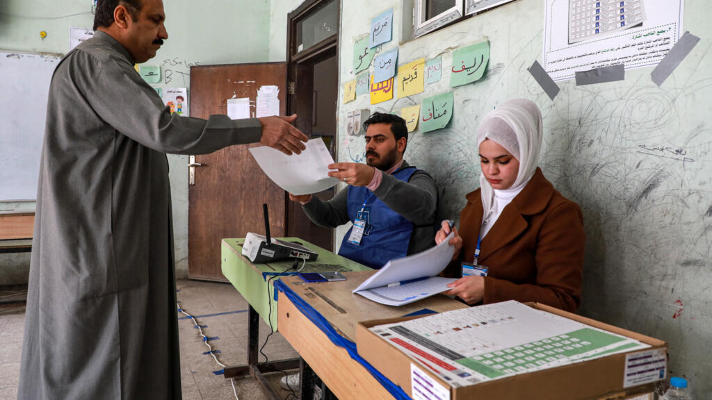 التحالف الشيعي الحاكم يتصدر نتائج انتخابات مجالس المحافظات 1 التحالف الشيعي الحاكم يتصدر نتائج انتخابات مجالس المحافظات