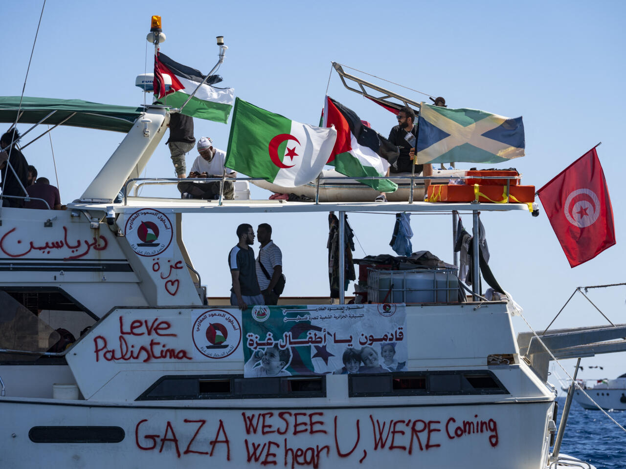 Qué se sabe de los activistas detenidos en Israel tras la interceptación de la  Flotilla Global Sumud?