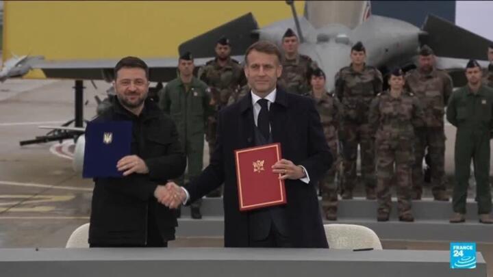 Macron and Zelensky sign a letter of intent for Ukraine to purchase up to 100 Rafale fighter jets