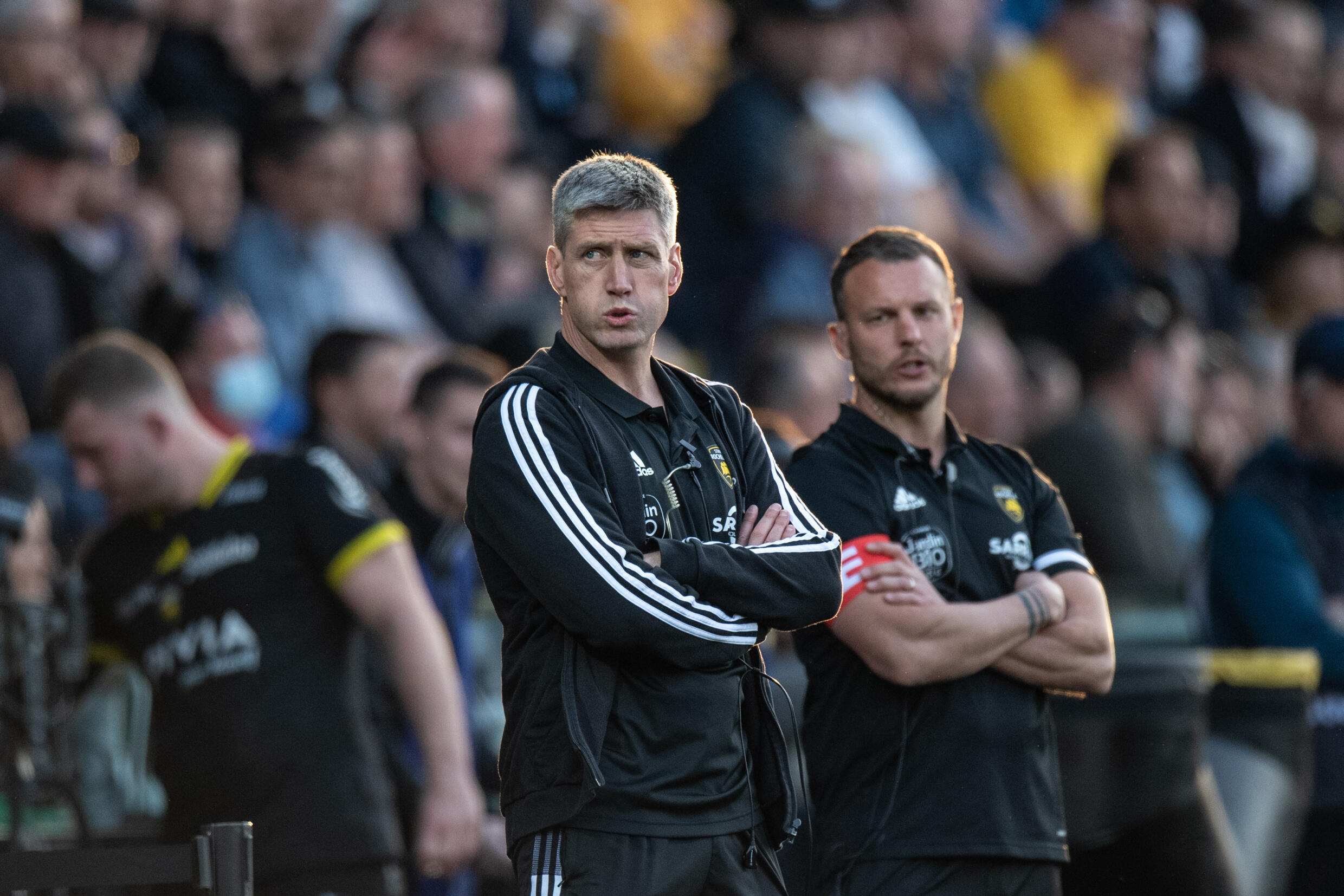 L'ancien demi-mouche irlandais Ronan O'Cara (L) a été nommé directeur de La Rochelle de rugby cette saison.