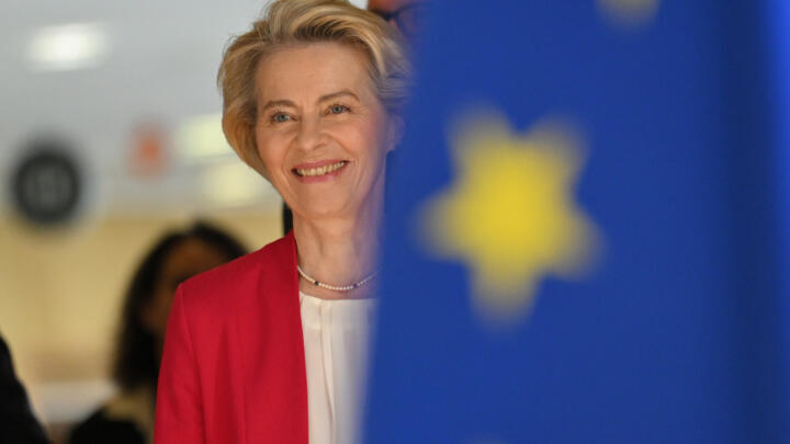European Commission President Ursula Von der Leyen arrives to attend a College of Commissioners meeting at the EU headquarters in Brussels on May 21, 2025.