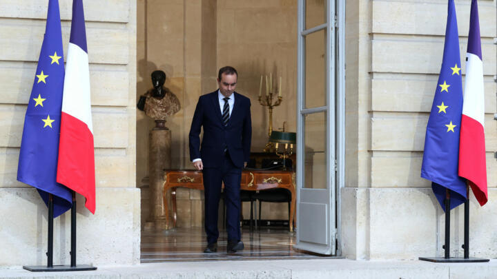 French Prime Minister Sébastien Lecornu arrives to deliver a statement at Hotel Matignon in Paris, on October 3, 2025.
