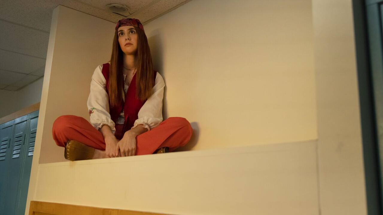 «School Spirits» : حين تتلاشي الحدود بين عالمي الحياة والموت