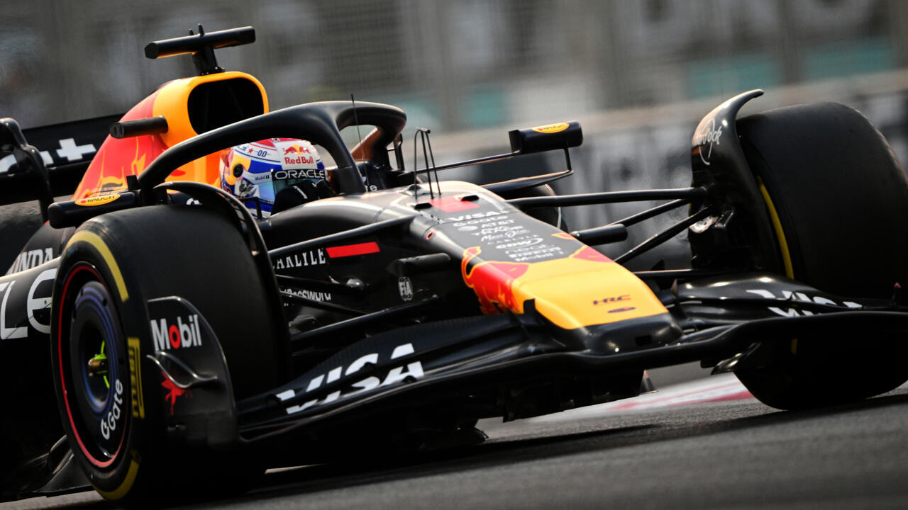 Verstappen logra la pole en Abu Dhabi y se enfrenta a Norris por el título mundial