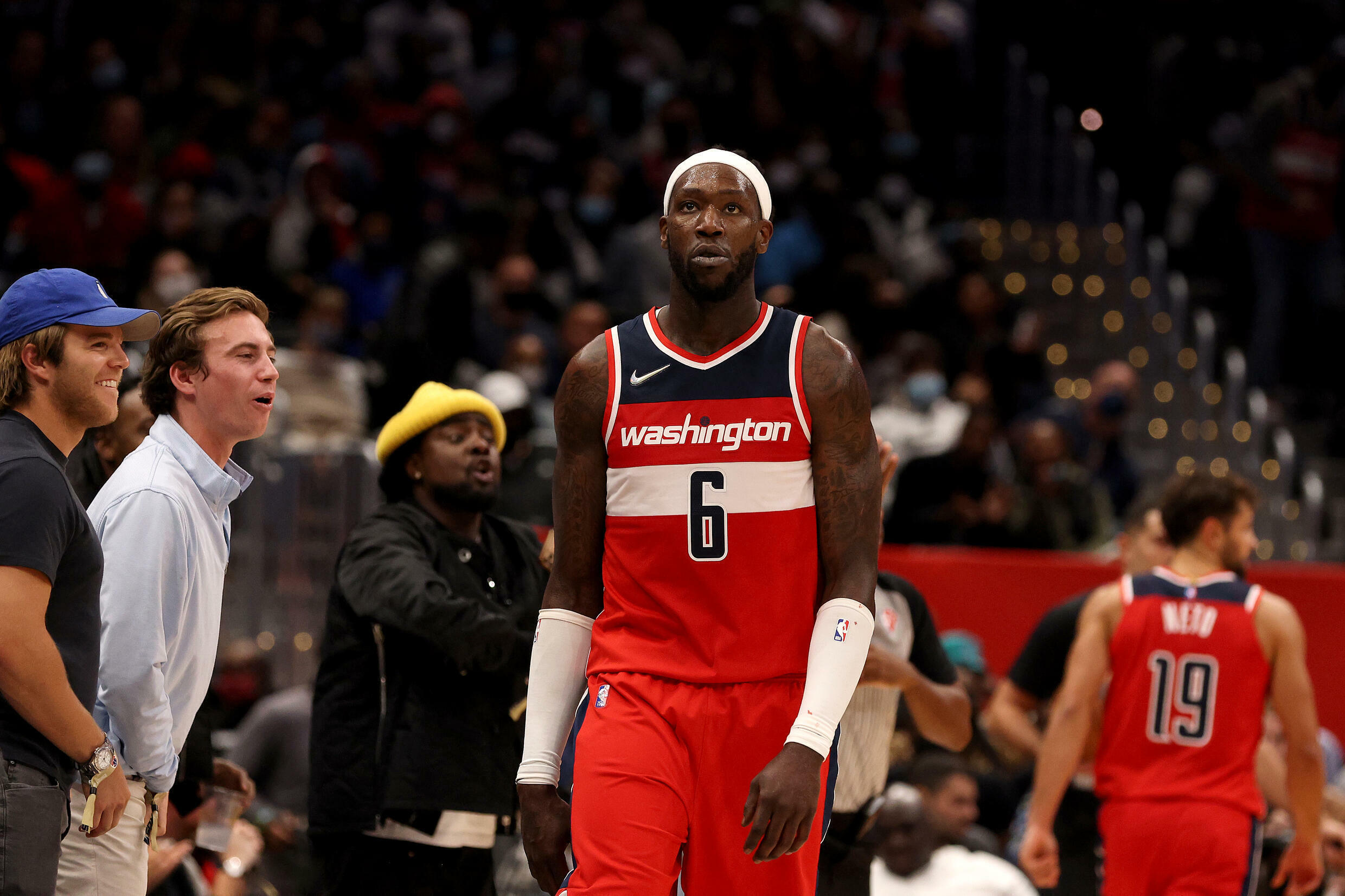 Montrezl Harrell, le pivot des Washington Wizards lors du match NBA contre les Indiana Pacers, à la Capital One Arena, le 22 octobre 2021 à Washington, DC.