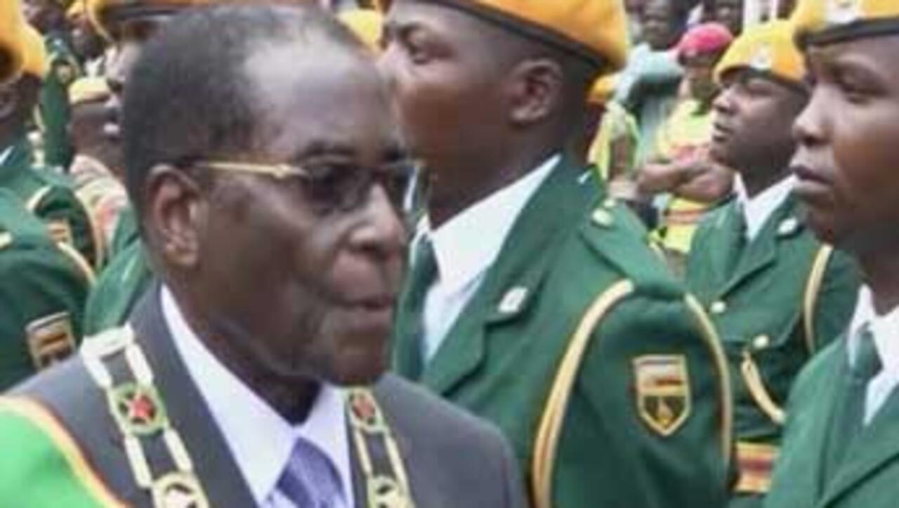 Thousands celebrate Zimbabwe's 30 years of independence