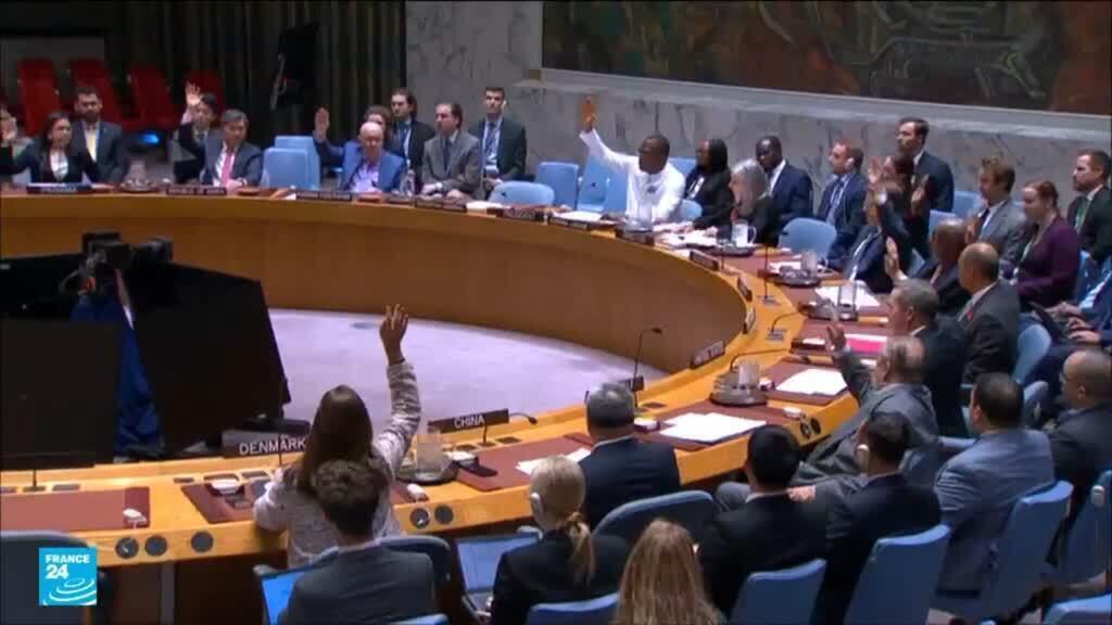 مجلس الأمن يرفع العقوبات عن رئيس سوريا الانتقالي الشرع ووزير داخليته الخطاب