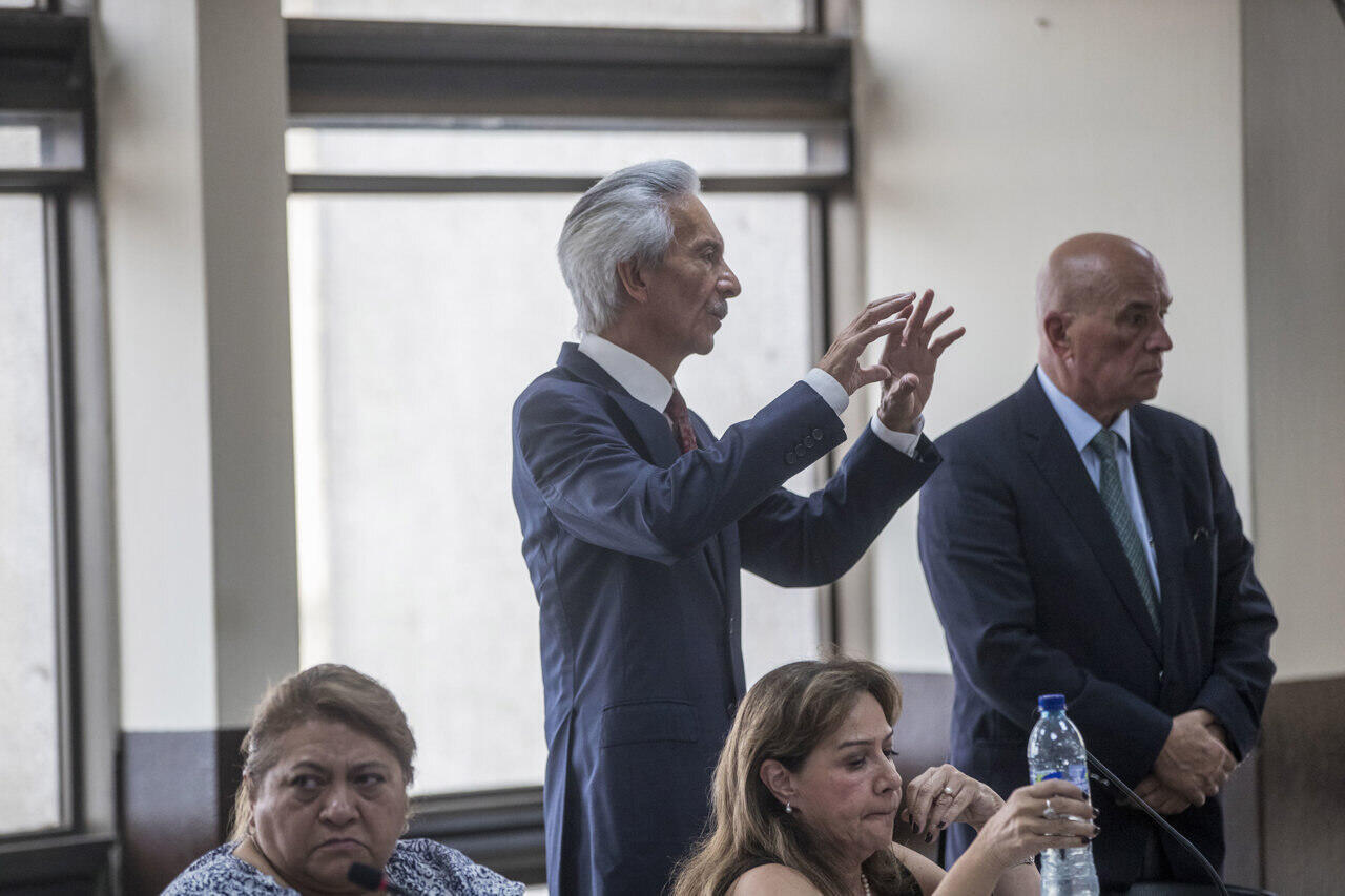 Un tribunal de Guatemala inició este martes el juicio contra el periodista José Rubén Zamora Marroquín, principal crítico del Gobierno del presidente Alejandro Giammattei, nueve meses después de su detención.