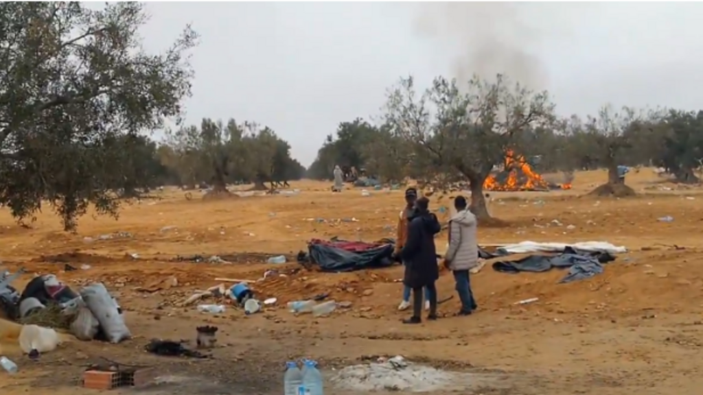Tunisie : les autorités accusées de forcer les retours "volontaires" des migrants