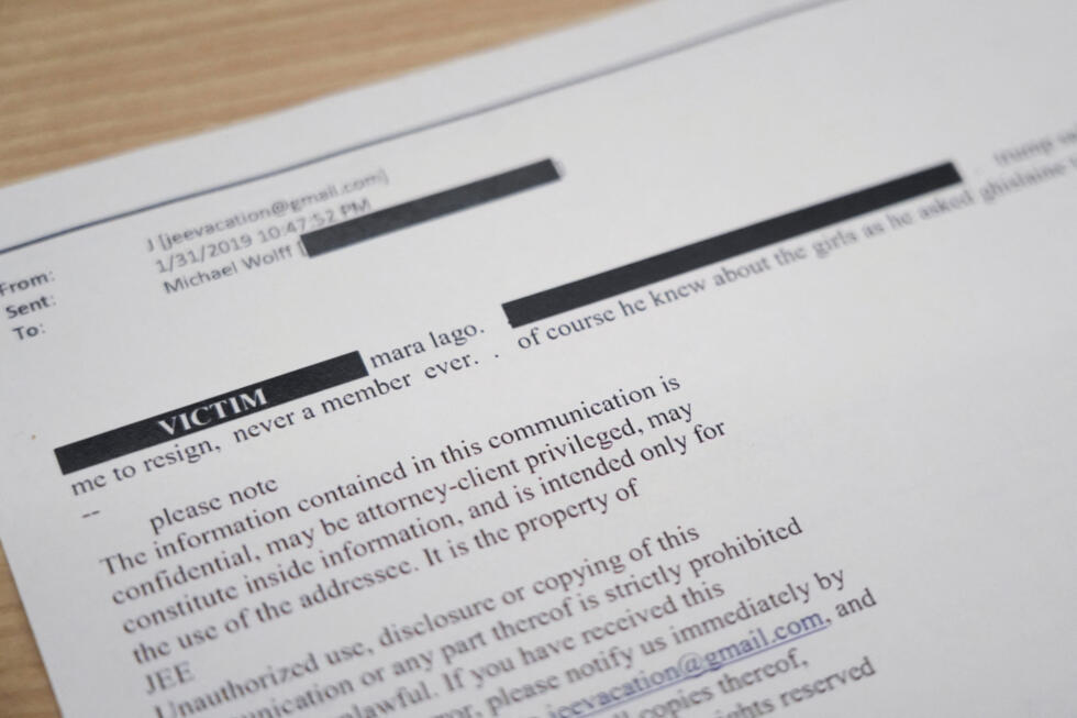 Un correo electrónico recientemente publicado del fallecido y desprestigiado financiero y delincuente sexual Jeffrey Epstein, en el que hace referencia a su excompañera Ghislaine Maxwell y al presidente estadounidense Donald Trump, se muestra en esta imagen distribuida por los demócratas del Comité de Supervisión de la Cámara de Representantes en Washington, D.C., EE. UU., el 12 de noviembre de 2025.