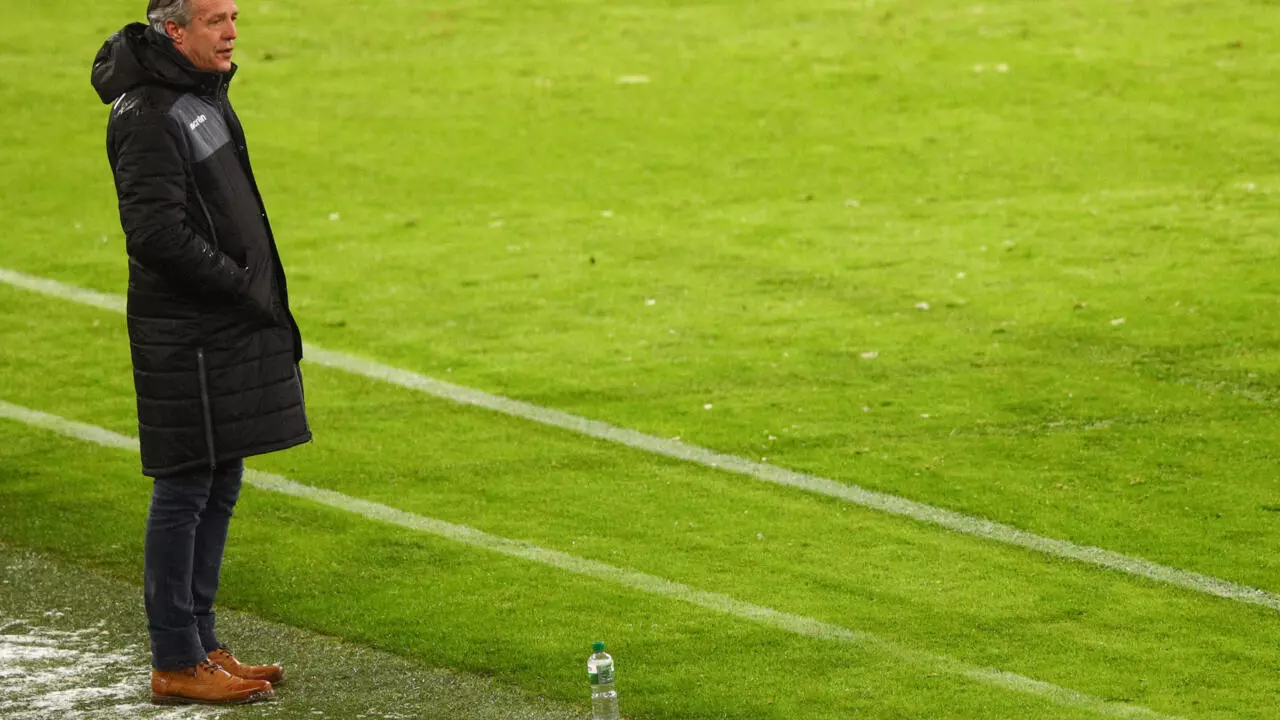 Bundesliga Strugglers Arminia Bielefeld Sack Coach Neuhaus France 24