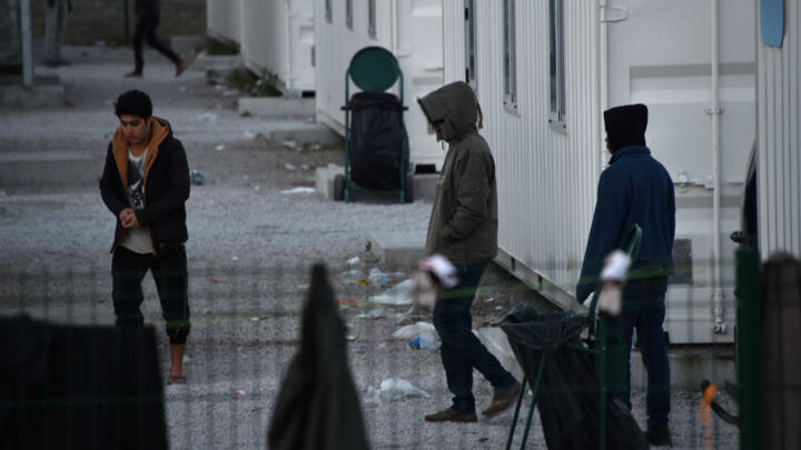 Last unaccompanied minors bussed out of Calais 'Jungle' camp