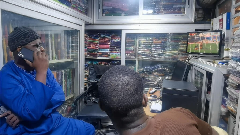 Au Sénégal, les IPTV, la solution low cost mais illégale pour regarder la CAN 2025