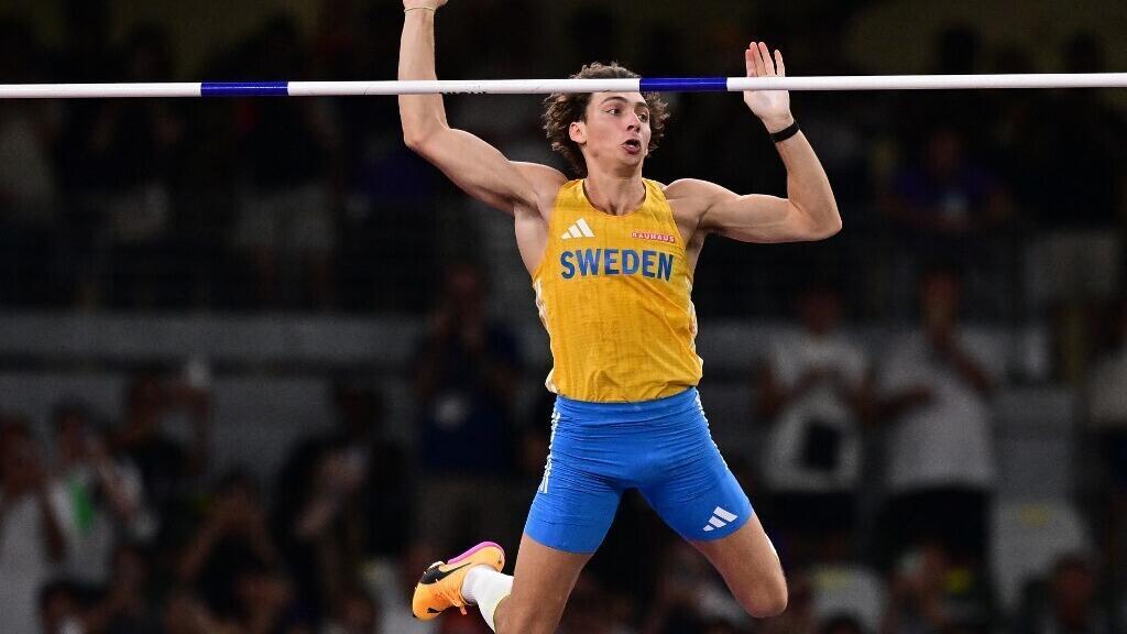 Pole vaulter Duplantis breaks world record for 14th time at Tokyo world championships