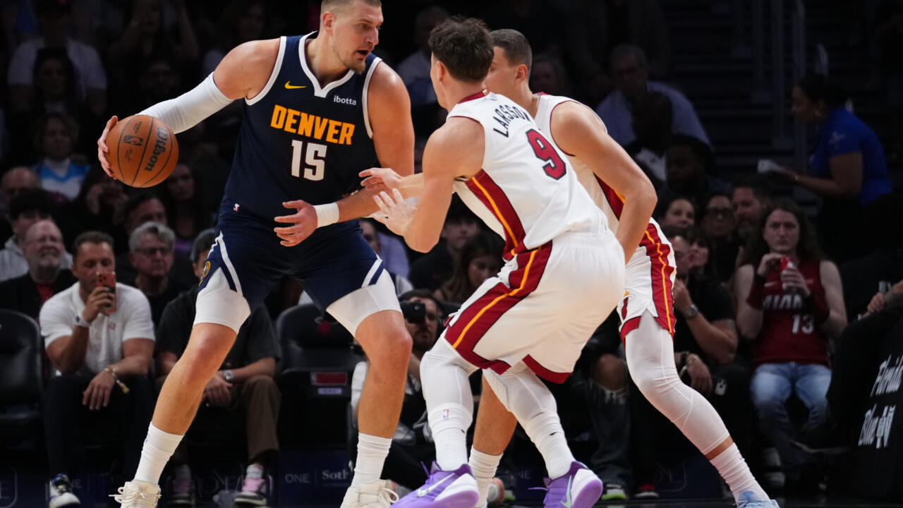 "أن بي ايه": إصابة يوكيتش تهز دنفر ناغتس