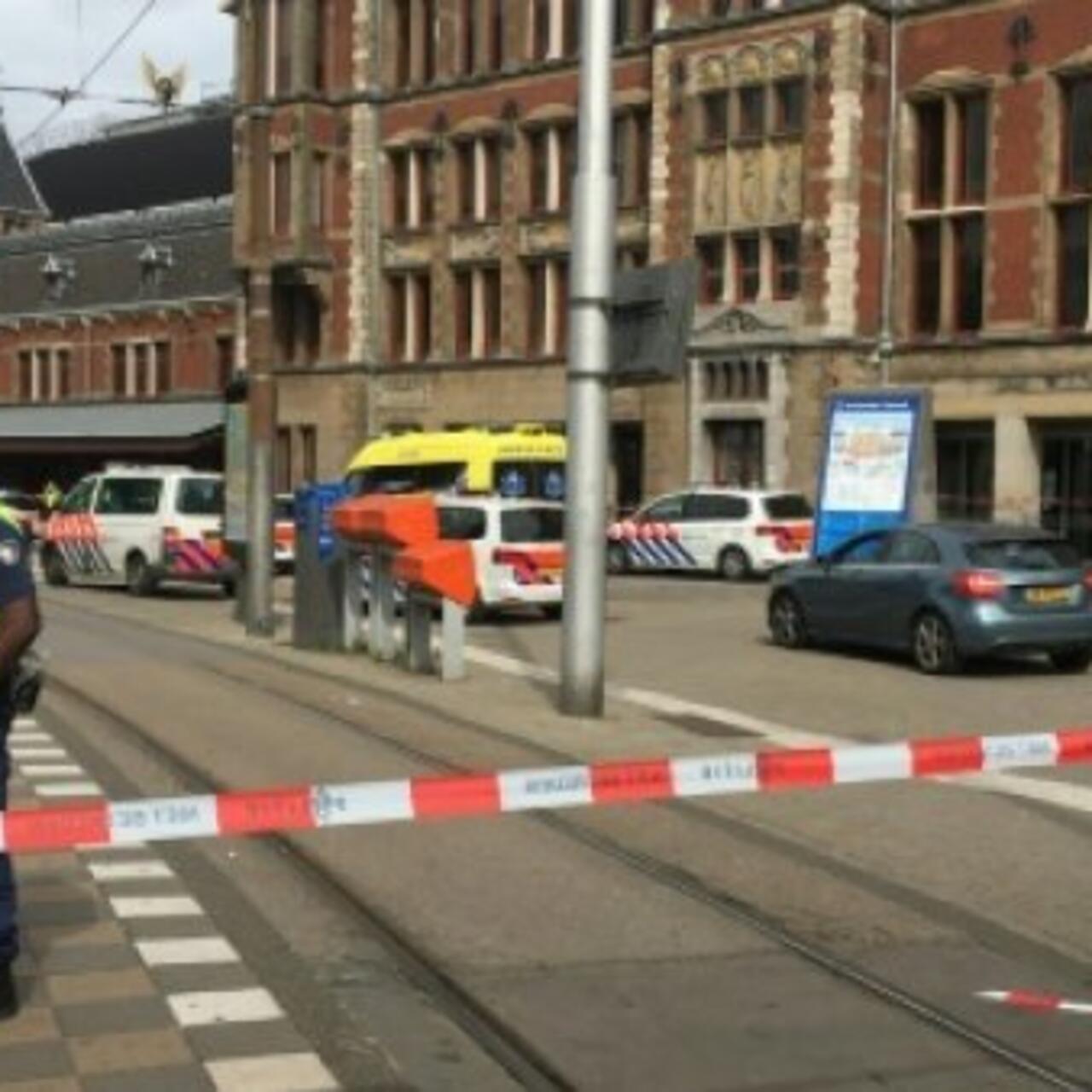 هولندا المدعي العام يعلن أن حادثة الطعن بأمستردام يطغى عليها الطابع الديني